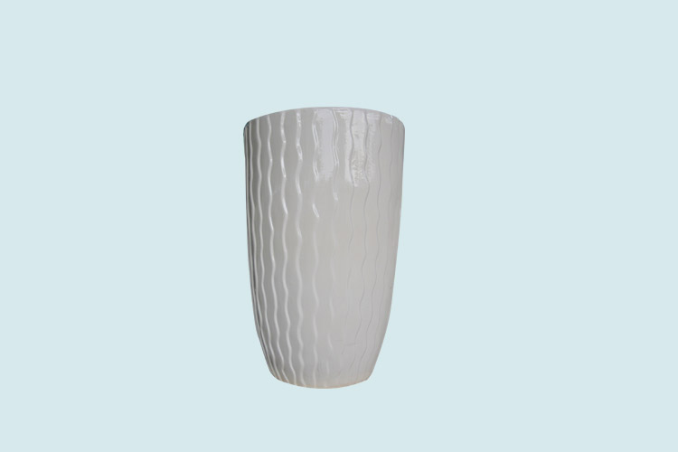 VVV ceramic pot